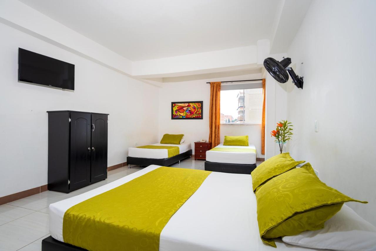Ayenda 1234 Imperio 70 Hotel เมเดยิน ภายนอก รูปภาพ
