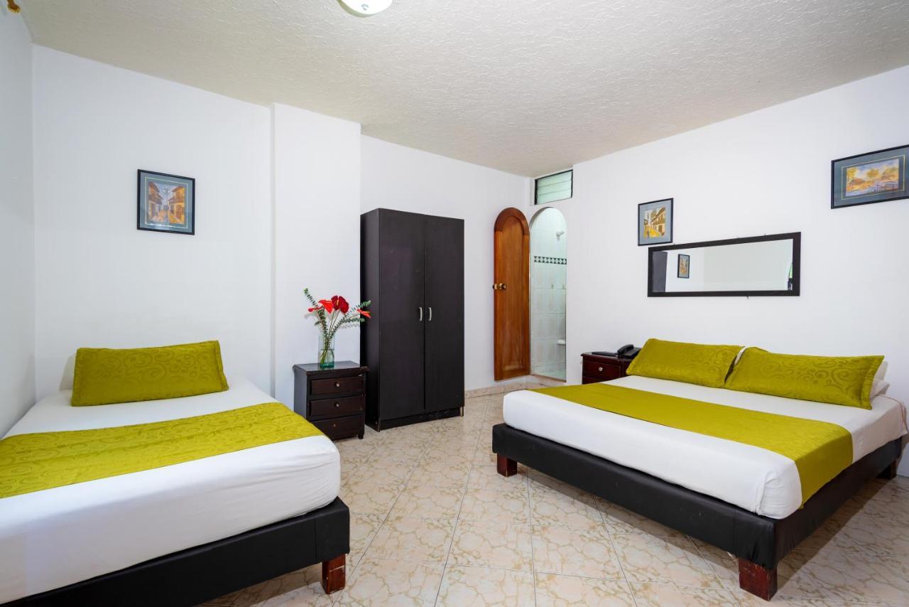 Ayenda 1234 Imperio 70 Hotel เมเดยิน ภายนอก รูปภาพ