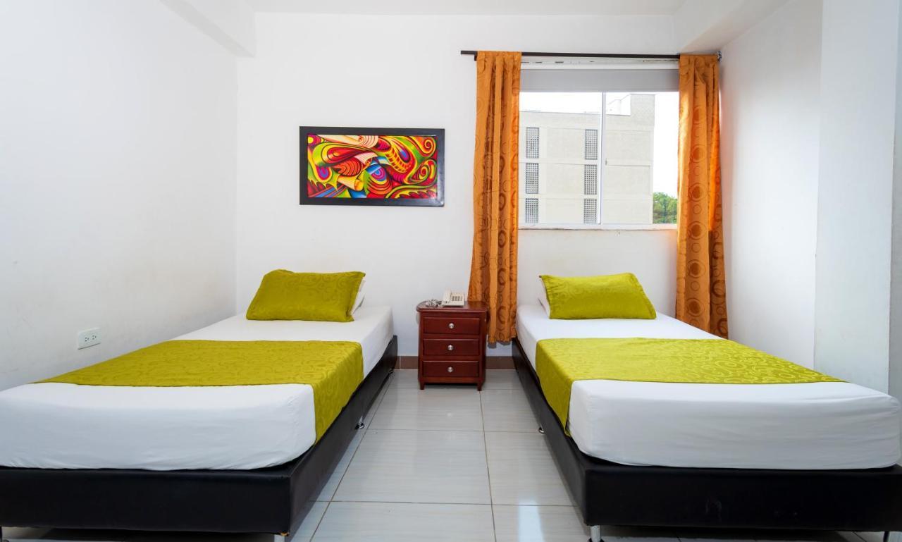 Ayenda 1234 Imperio 70 Hotel เมเดยิน ภายนอก รูปภาพ