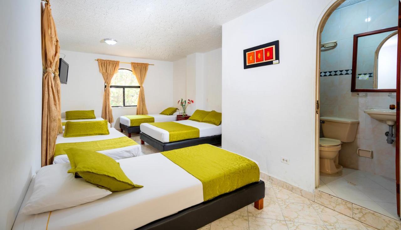 Ayenda 1234 Imperio 70 Hotel เมเดยิน ภายนอก รูปภาพ