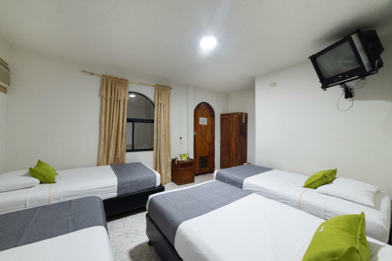 Ayenda 1234 Imperio 70 Hotel เมเดยิน ภายนอก รูปภาพ